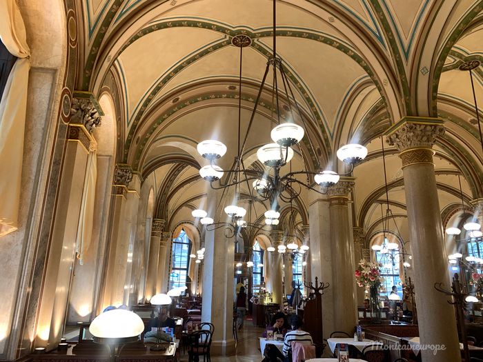 維也納中央咖啡館 cafe central